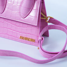 JACQUEMUS Le Chiquito Moyen Croc Tote|Pink