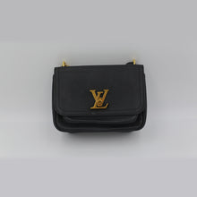 LOUIS VUITTON Lockme Chain Bag |Black