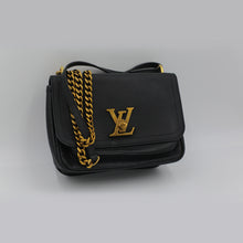 LOUIS VUITTON Lockme Chain Bag |Black